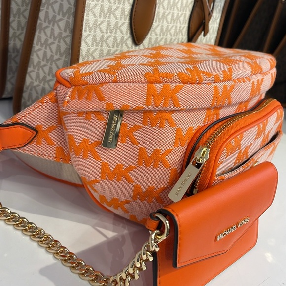 MICHAEL KORS
Maisie Lg Logo 2-in-1 Sling Waist Fanny Pack Crossbody 
Poppy
NWT - Picture 16 of 16